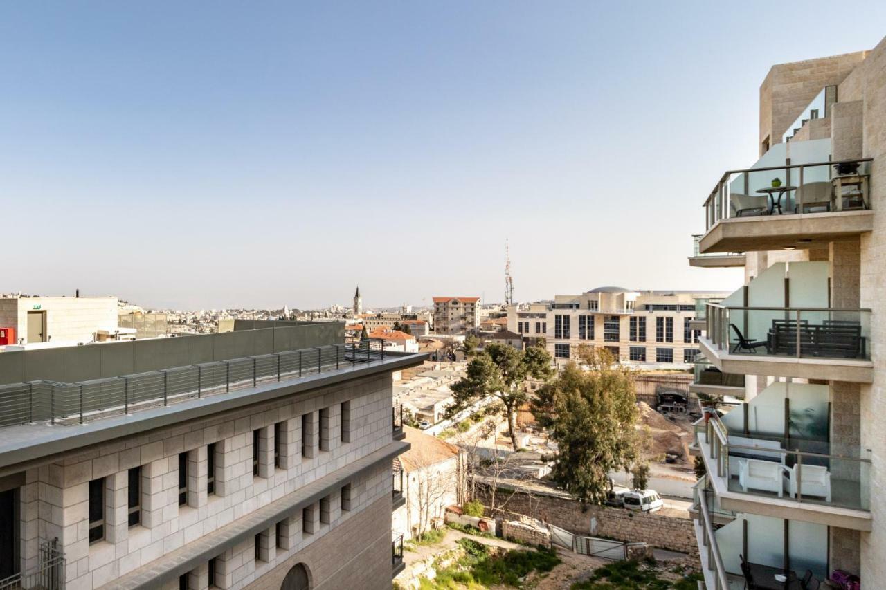 The Haneviim Court - Isrentals Jerusalem Exteriör bild